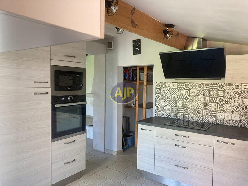 Maison - 161 m² - 5 pièces