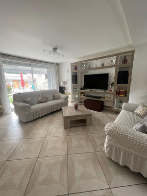 Maison - 146 m² - 4 pièces