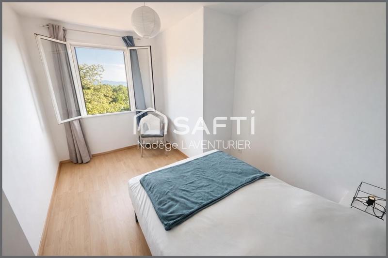 Villa - 140 m² - 5 pièces