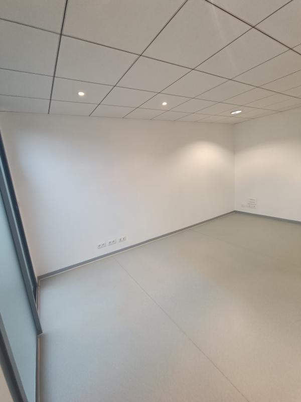 Bureau - 60 m² - 3 pièces