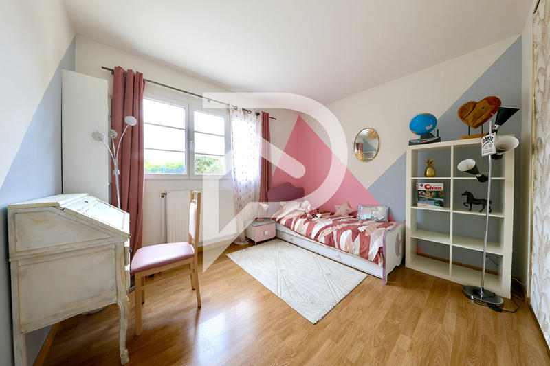 Maison - 140 m² - 7 pièces