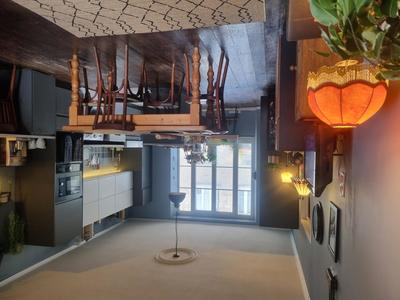 Maison - 220 m² - 7 pièces