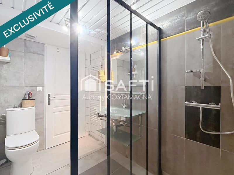 Maison - 300 m² - 11 pièces