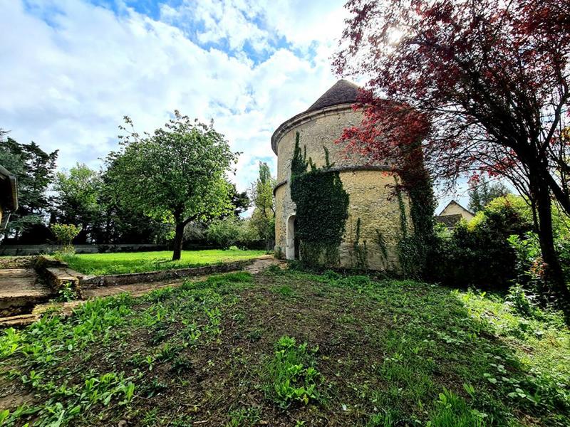 Maison - 420 m² - 12 pièces