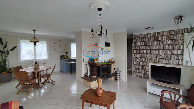 Maison - 90 m² - 4 pièces