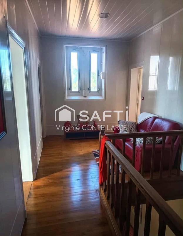 Maison - 400 m² - 10 pièces