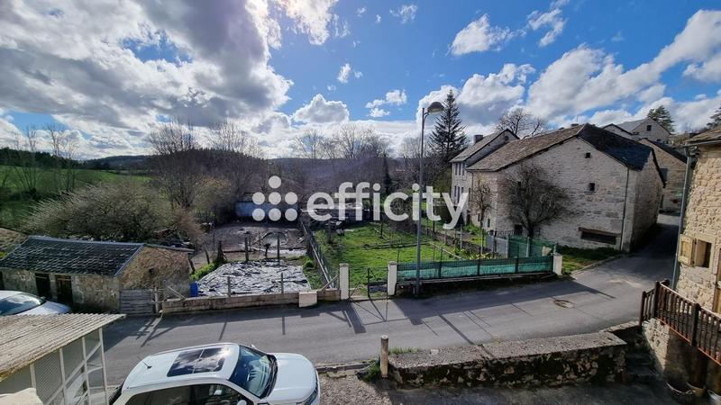 Maison - 198 m² - 10 pièces