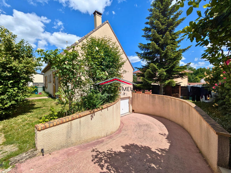 Maison - 100 m² - 6 pièces