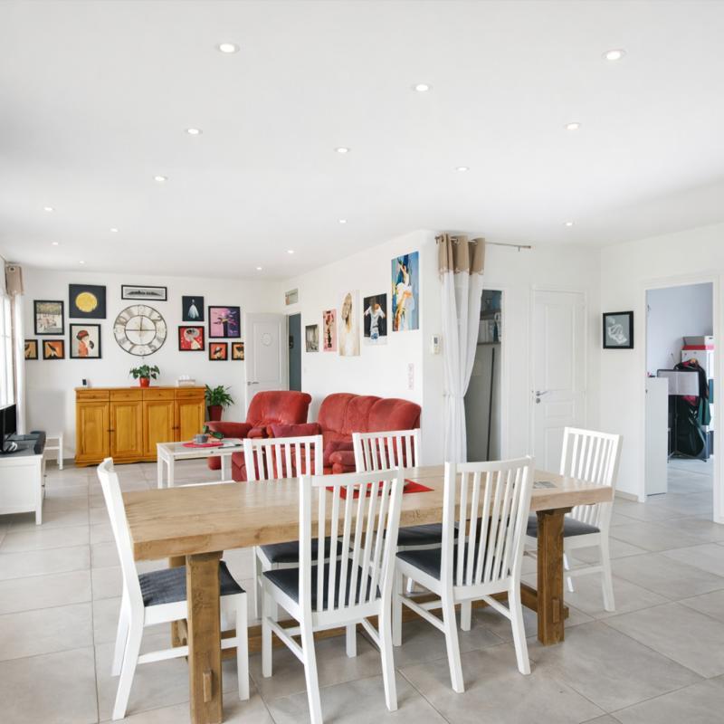 Pavillon - 150 m² - 6 pièces