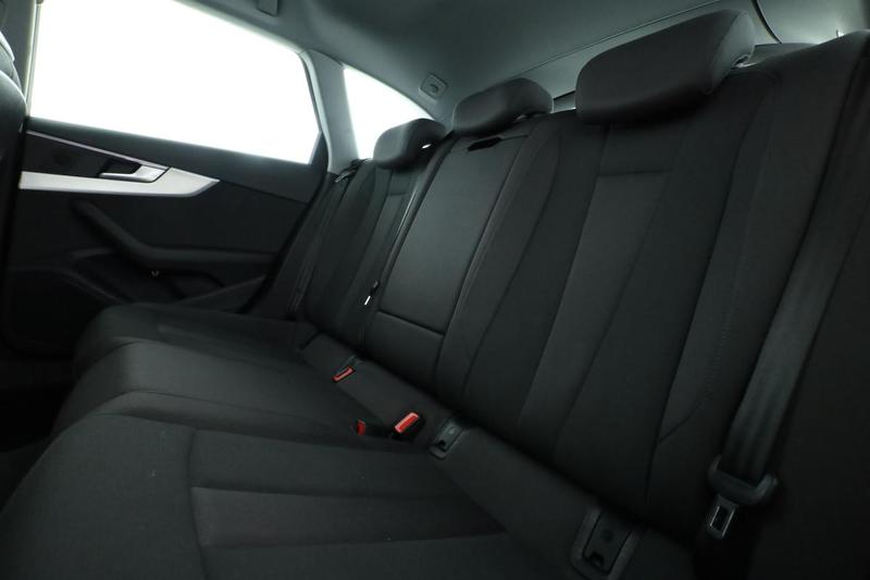 Audi A4 Avant 40 Tdi Quattro s tronic 204 ch