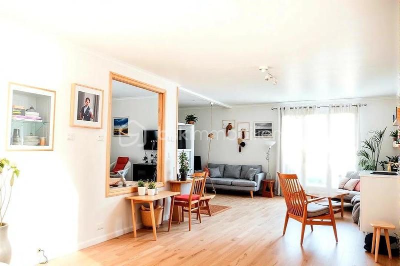 Maison traditionnelle - 140 m² - 6 pièces