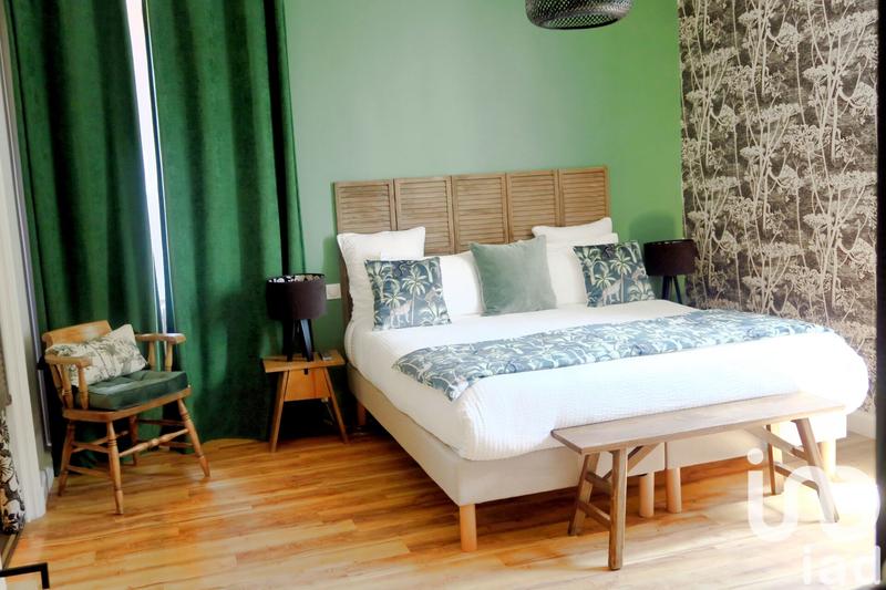 Maison - 430 m² - 15 pièces