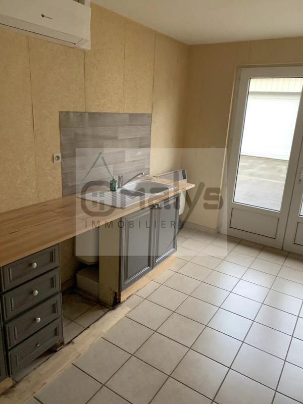 Local commercial - 778 m²