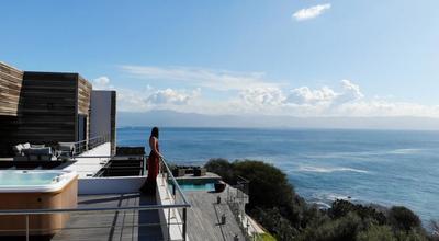 Demeure - 373 m² - 10 pièces