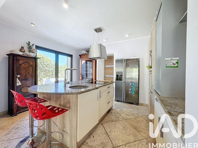 Maison - 181 m² - 5 pièces