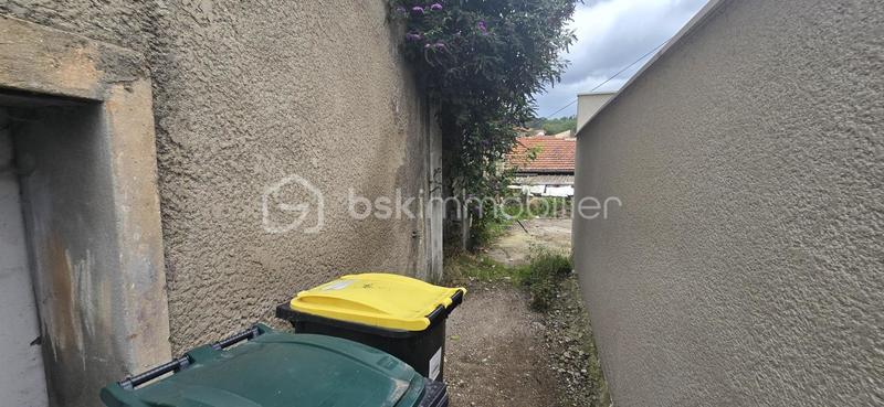 Immeuble - 110 m² - 10 pièces