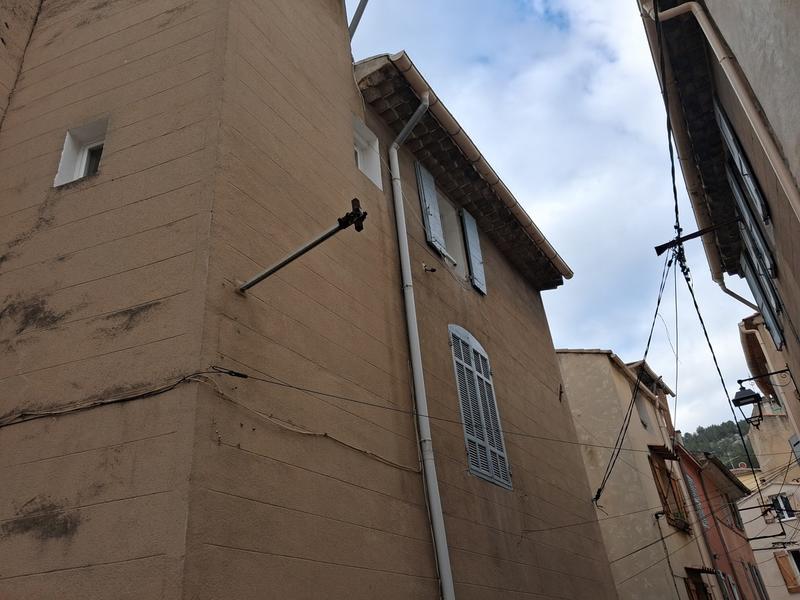 Appartement - 93 m² - 4 pièces