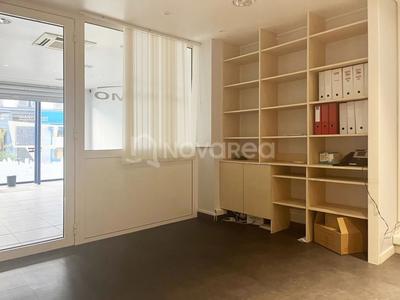 Local commercial - 61 m² - 2 pièces