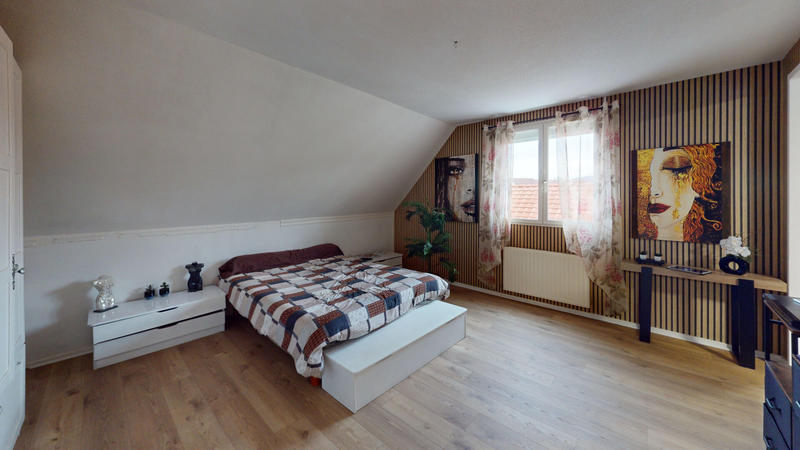 Maison - 165 m² - 6 pièces