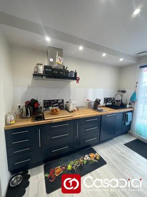 Maison - 90 m² - 4 pièces