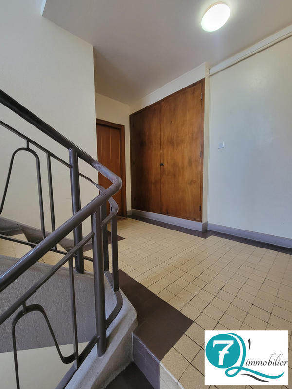 Appartement - 85 m² - 5 pièces