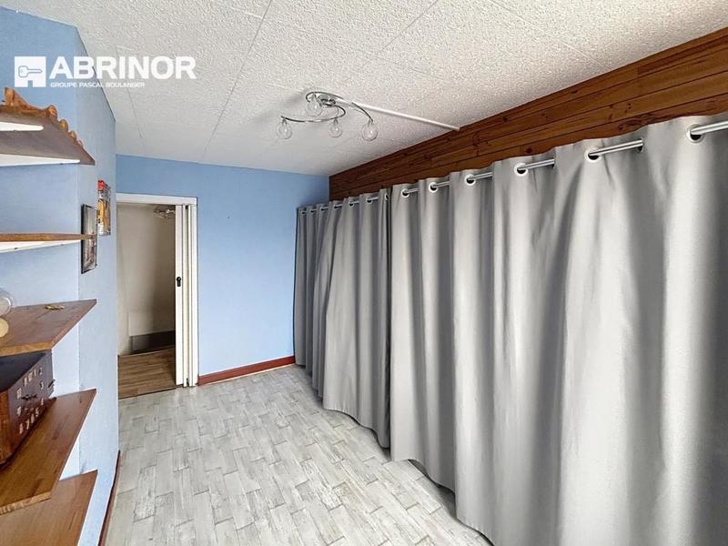 Maison - 96 m² - 5 pièces