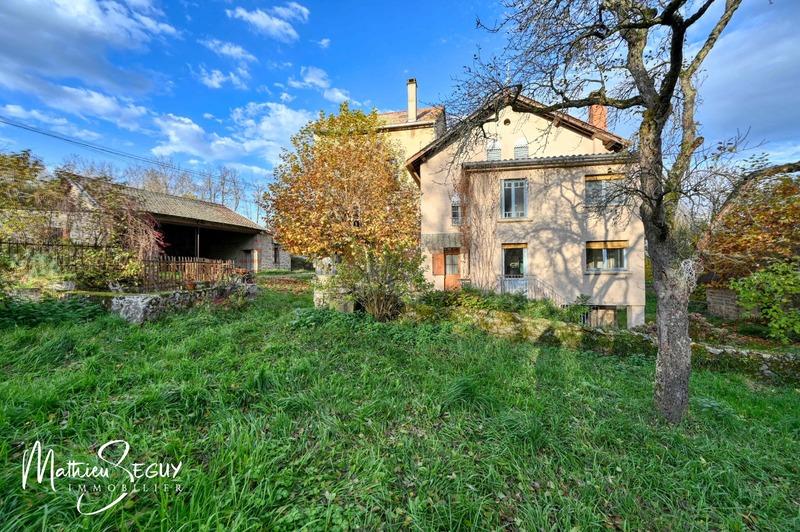 Propriété - 292 m² - 7 pièces