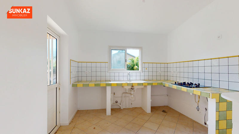 Maison - 94 m² - 4 pièces