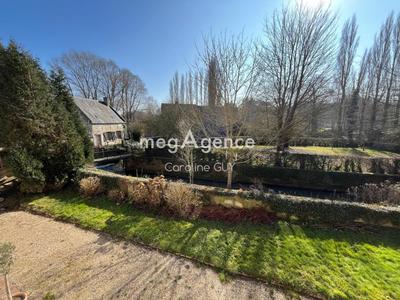 Maison - 267 m² - 11 pièces