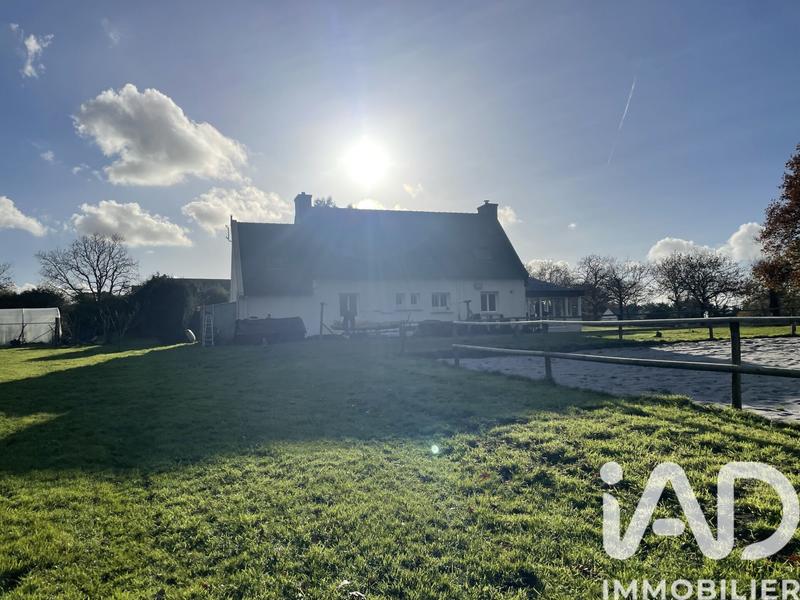 Maison - 197 m² - 8 pièces