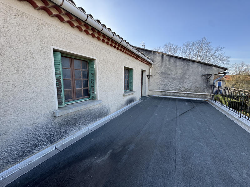 Maison de village - 338 m² - 15 pièces