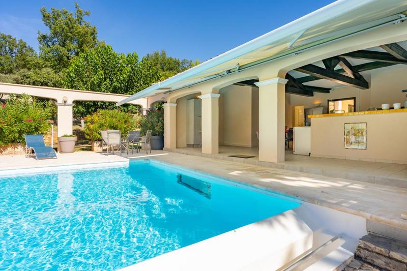 Villa - 300 m² - 8 pièces