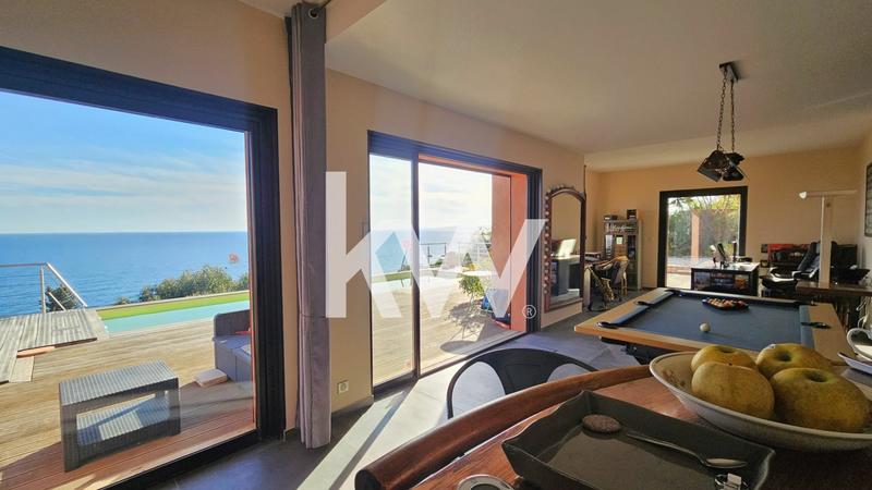 Villa - 215 m² - 7 pièces