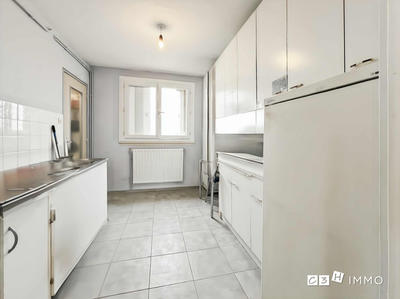 Appartement - 94 m² - 4 pièces