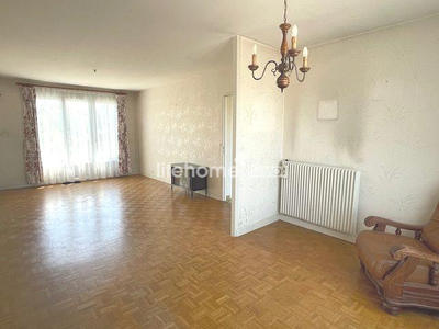 Maison traditionnelle - 80 m² - 4 pièces