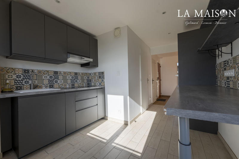 Appartement - 85 m² - 4 pièces