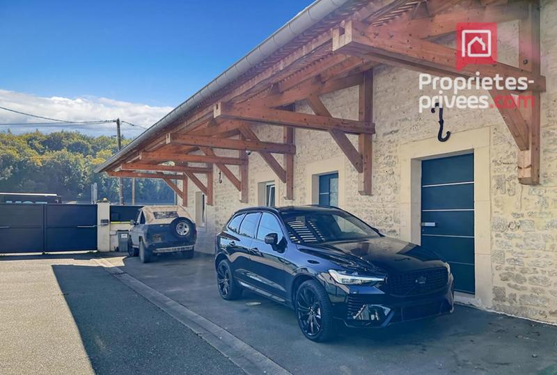 Maison - 319 m² - 7 pièces