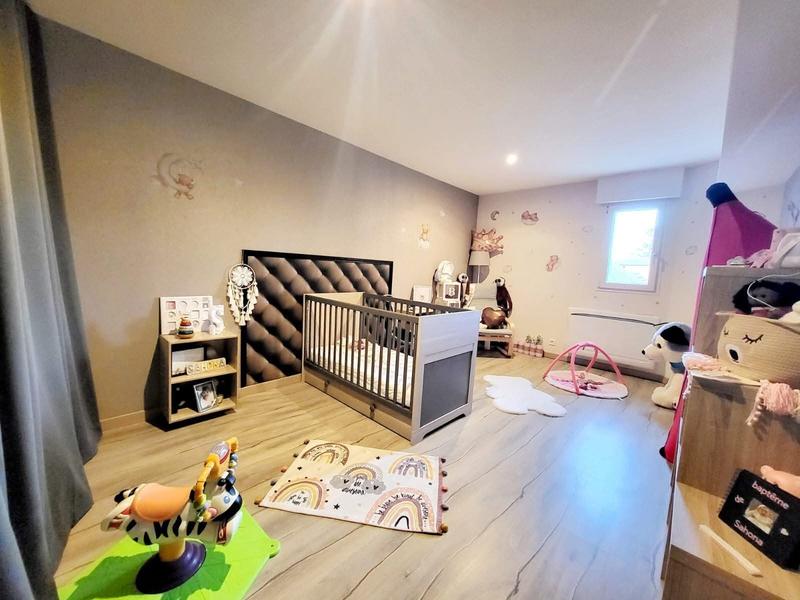 Maison - 218 m² - 6 pièces