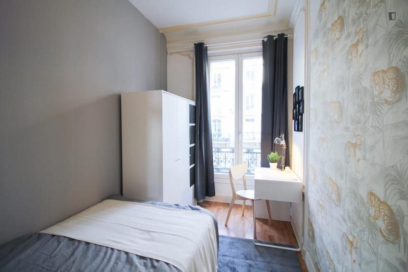 Chambre - 10 m² - 5 pièces