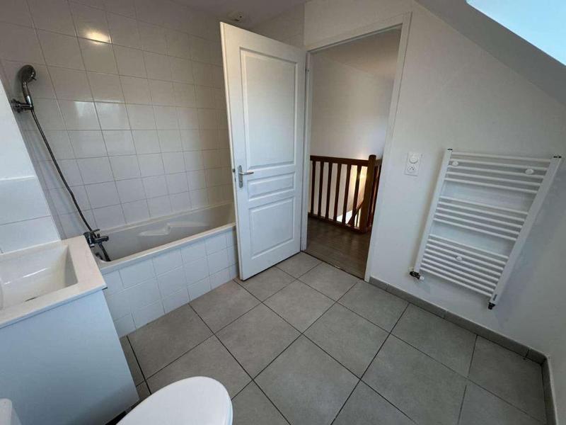 Maison - 97 m² - 5 pièces