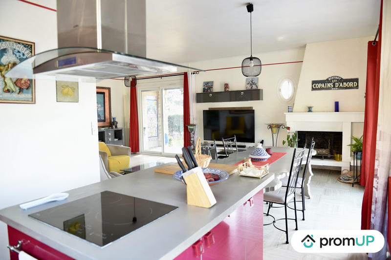 Villa - 168 m² - 6 pièces