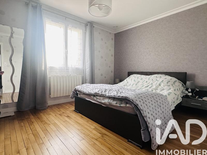 Maison - 207 m² - 9 pièces