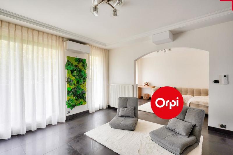 Appartement - 90 m² - 4 pièces