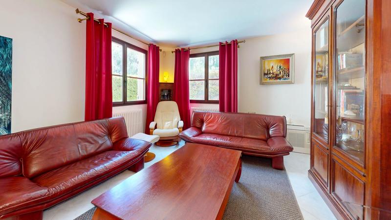 Maison - 192 m² - 7 pièces