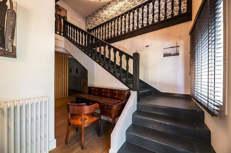 Maison - 215 m² - 5 pièces