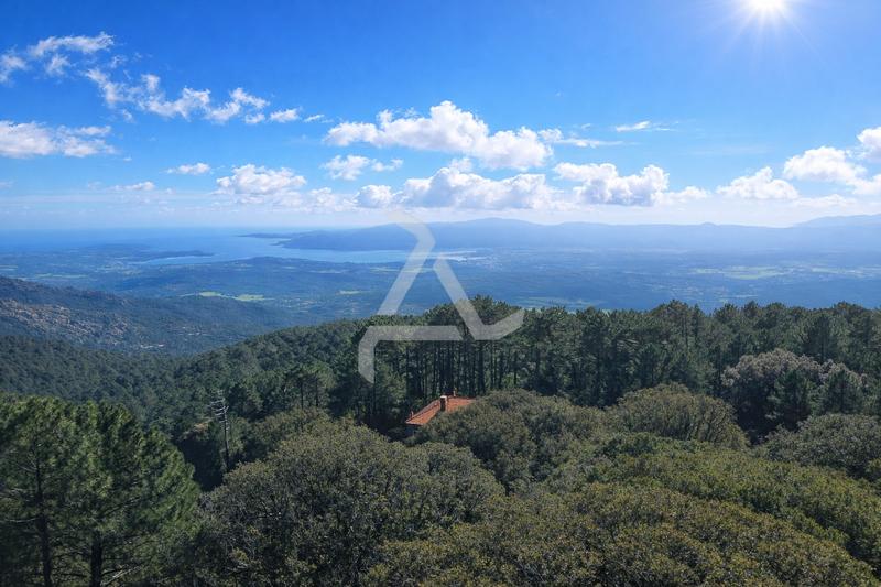 Maison - 134 m² - 8 pièces