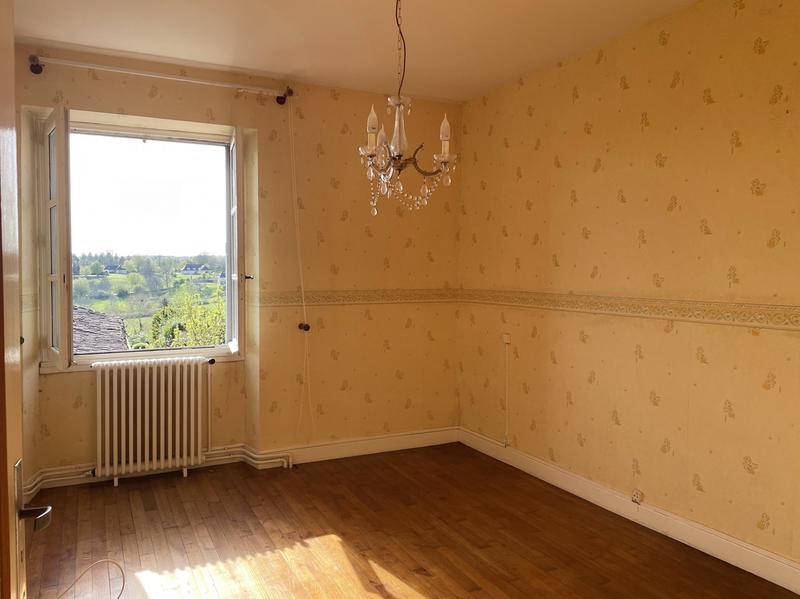 Maison traditionnelle - 148 m² - 8 pièces