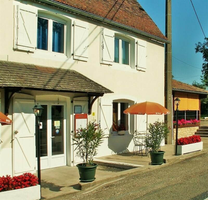 Maison - 420 m² - 18 pièces