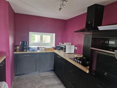 Maison - 198 m² - 9 pièces