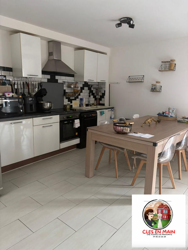 Maison traditionnelle - 110 m² - 5 pièces